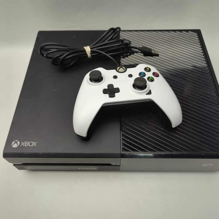 Microsoft Xbox One - 500GB - Black Gaming Console - Good Wired Controller – image 4