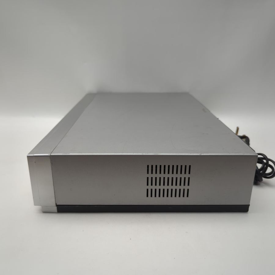 Representative photograph of the same model: Samsung DVD‑V6000 VHS / VCR/ DVD Dual Deck Player Recorder Premium Bundle – image 7