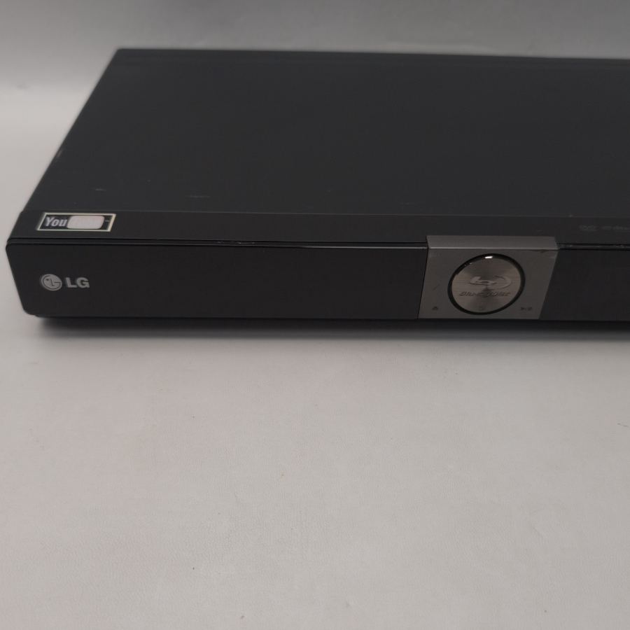 Representative photograph of the same model: LG BD370 Blu-Ray High Definition DVD Youtube Network USB w/ Remote *Working* – image 4
