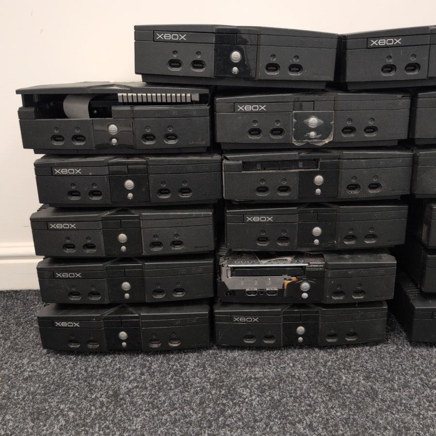 Faulty 17 x Microsoft Xbox Original Console Black - Spares & Repairs – image 5