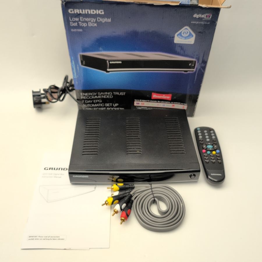 Grundig GUD1500 Digital TV Receiver with Remote control ( works)
