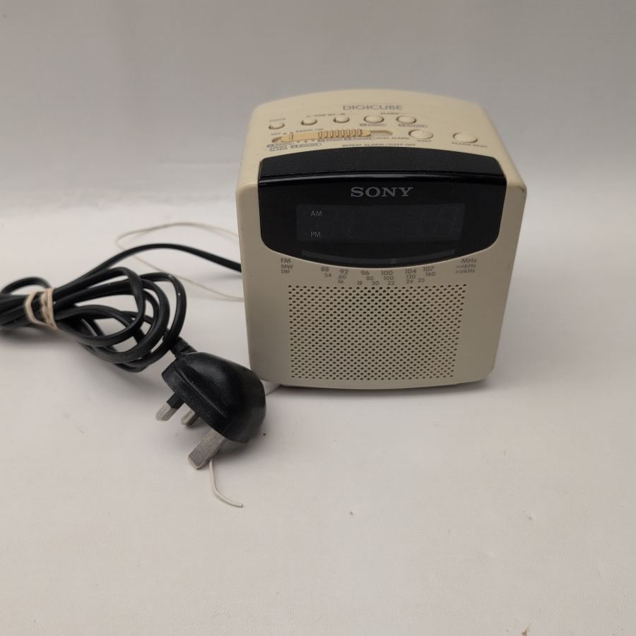 Vintage Sony Digicube Alarm Clock Radio ICF-C102L Retro Tested/Working