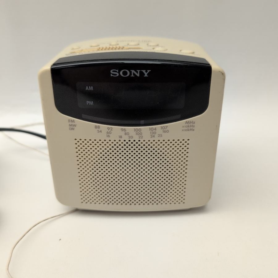 Vintage Sony Digicube Alarm Clock Radio ICF-C102L Retro Tested/Working – image 3